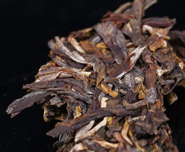 中吉号古树茶 - 乔木野生砖2019 中吉号古树茶 - 乔木野生砖2019